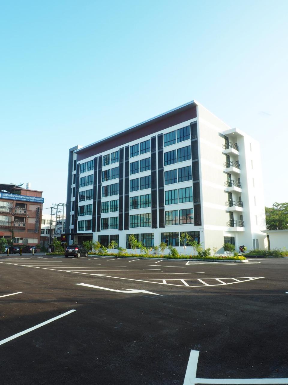 Sans Hotel Ratchaburi Экстерьер фото